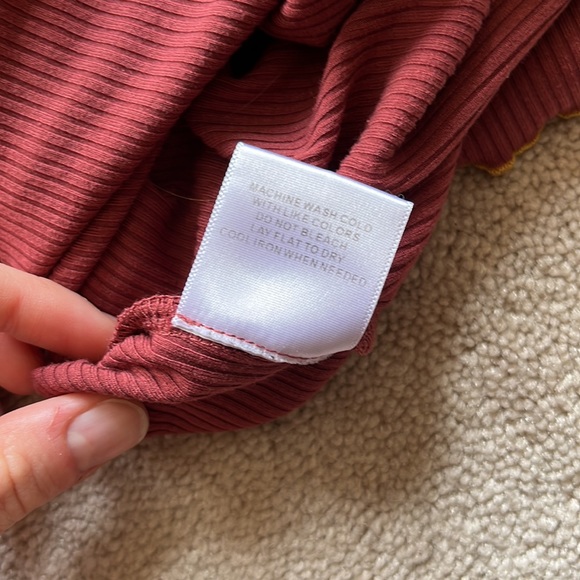 ModCloth Ribbed Three Quarter Sleeve Ruffle Shirt - Picture 7 of 7